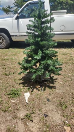 4 foot artificial tree
