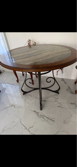 Kitchen table