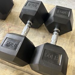 New pair of 50lb rubber dumbbells. NEW IN BOX📦 $100