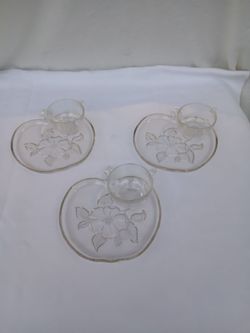 3 sets vintage snack trays