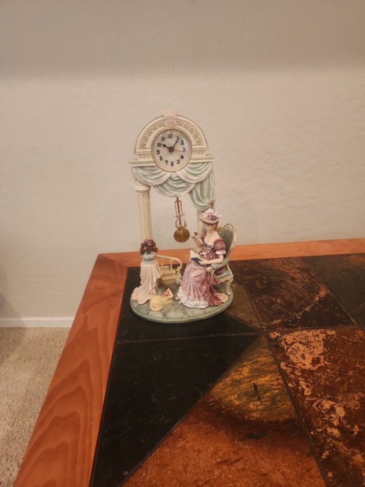 Porcelain Table Clock