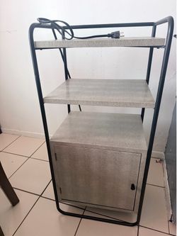 Mueble para conectar y guardar cosas