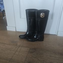 MK Rain Boots
