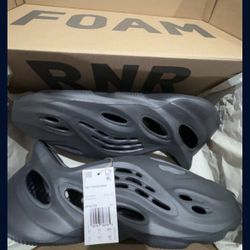 Yeezy Onyx Foam runners 