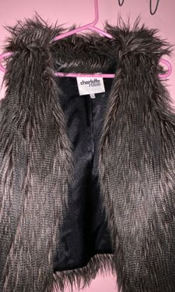 FUR VEST