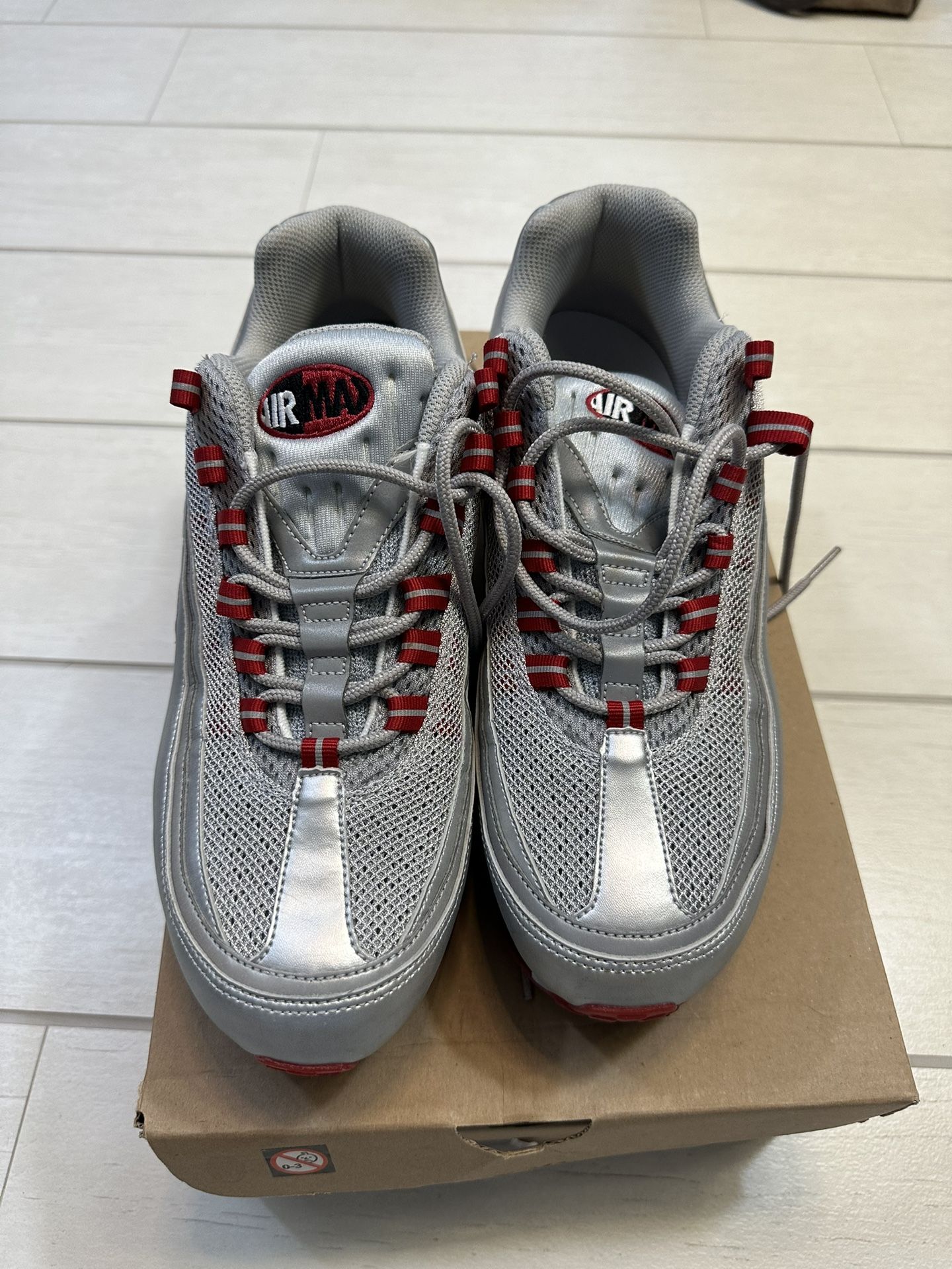 Nike Men’s Air Max 24/7 Size 9.5 (Vintage 2010 Collectable)
