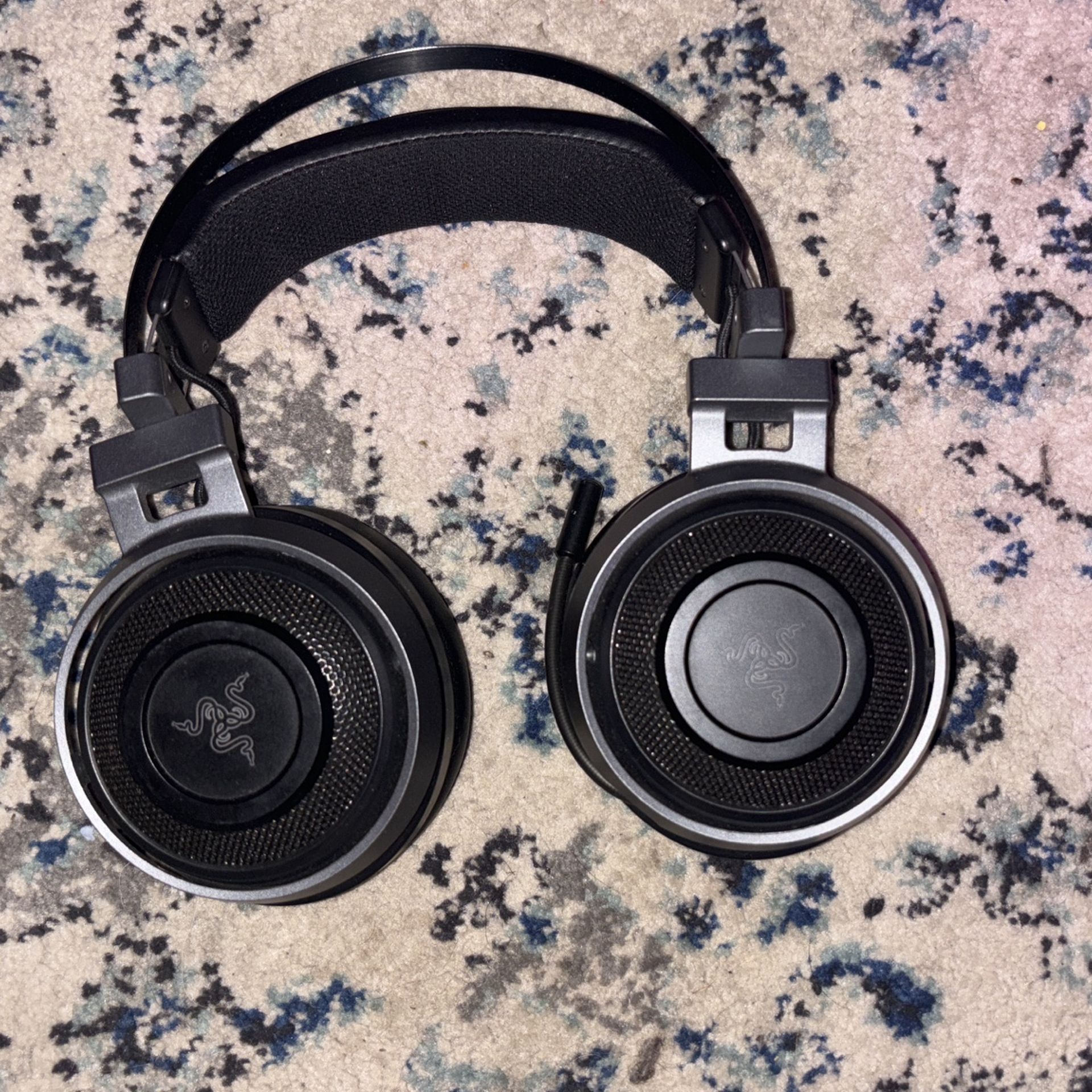 Razer Nari Ultimate Wireless Surround Sound Gaming Headset