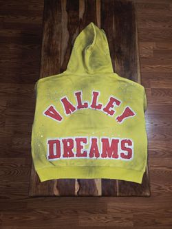 Vale's Valley Dreams "Sun Cluster"  Yellow Zip-up Hoodie. Size Medium.