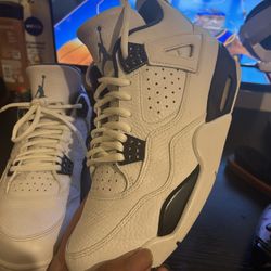 Jordan 4 Columbia 