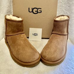 Ugg Woman’s Classic Mini  ll Size 8 Chestnuts Authentic 100%