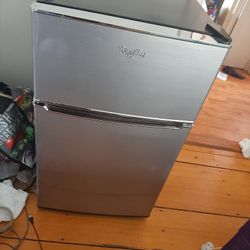 3 Mini Fridges 
