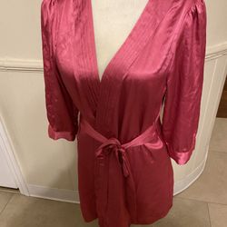 NWT Woman’s Vintage Victoria Secret Robe Size Medium 