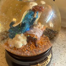 Christmas Water Globe Musical Snow Nativity 