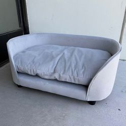 New In Box 27” Wide Luxury Dog Plush Bed Removable Cushion Gray Or Olive Green Color For Small To Medium Size Pet 