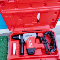 Milwaukee. Rotary Hammer