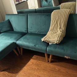 Gloria Velvet Sectional 