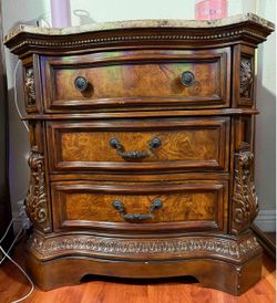 2-Piece Ornate Dresser & Nightstand Set
