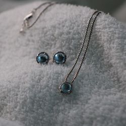 David Yurman Chatelaine Pendant Necklace And Earrings (Blue Topaz & Sterling Silver)