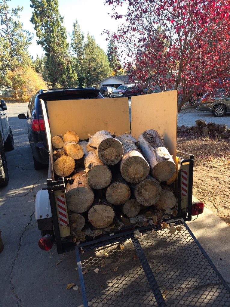 1/2 & Full Cord Of Rounds available