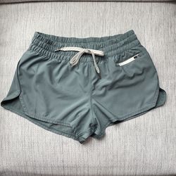 Vuori Women’s Clementine Shorts