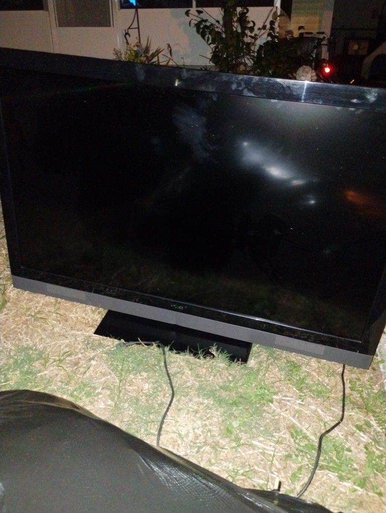 Vizio 47 Inch 3D Smart Tv