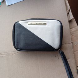 Steve Madden Zip Around Wallet 