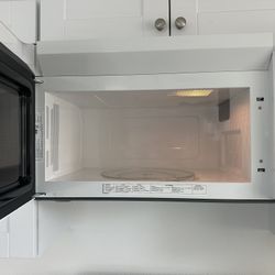 Whirlpool Microwave 