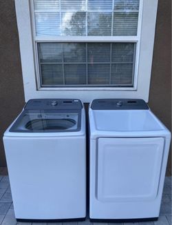 Samsung XL Washer And Dryer Set