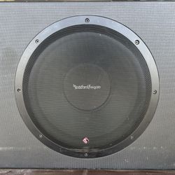 Rockford fosgate 12 inch sub with box