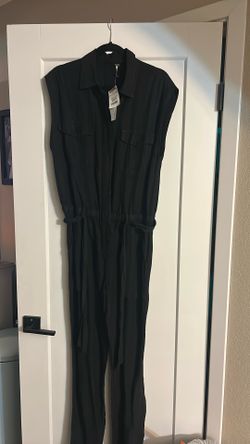 Black Thick Linen Jumpsuit For Women. Size Medium.