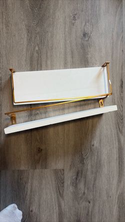 Wall shelves