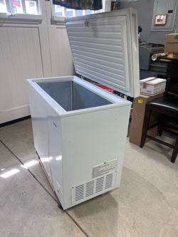 Deep freezer