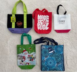 small tote bag lot of 5 - Halloween Trader Joe’s  + Lululemon + More!