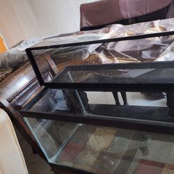 Cama  queen De Madera Pesera Para Animals  Rectiles 