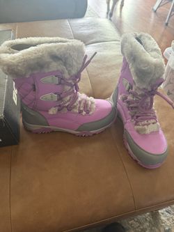 Hi-tec Girls Snow Boot Sz 4