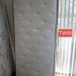 TWIN BED