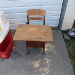 Old Fashioned Metal And Wood Kid  Desk