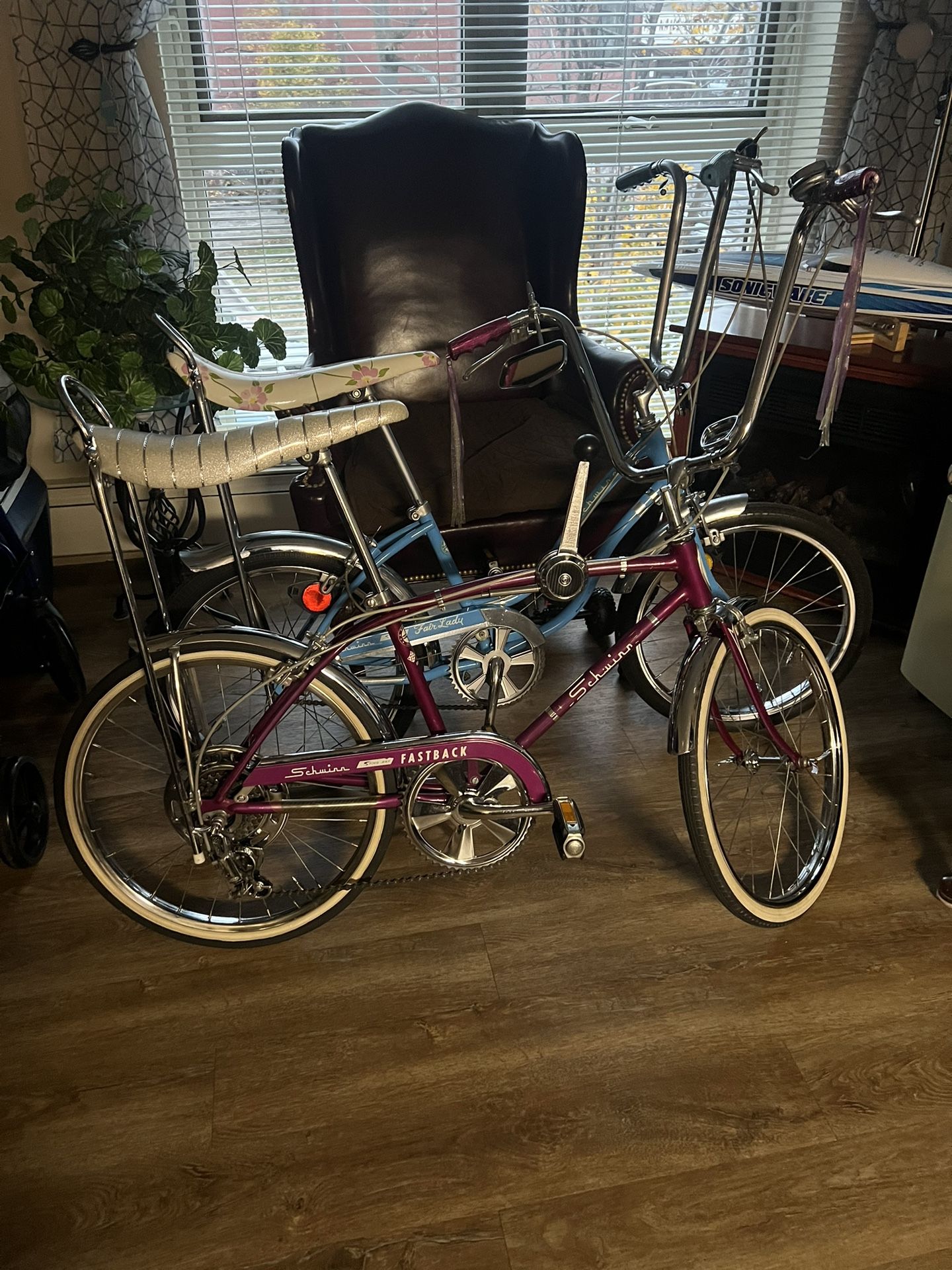 Schwinn Fast Back Stingray’s 5 Speed Mint Condition