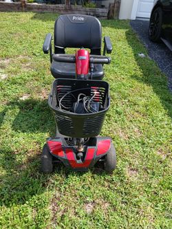 RED PRIDE GOGO 4 WHEEL MOBILITY SCOOTER