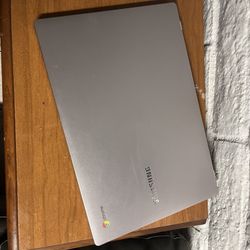 Samsung Chrome Book 15 Inch 