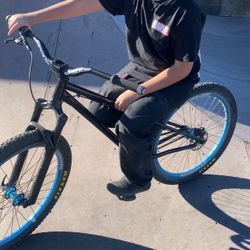 Dirt Jumper 
