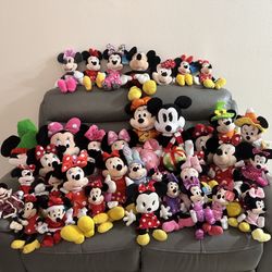 Adorable Minnie Mouse Plushie Collection – Great Condition!