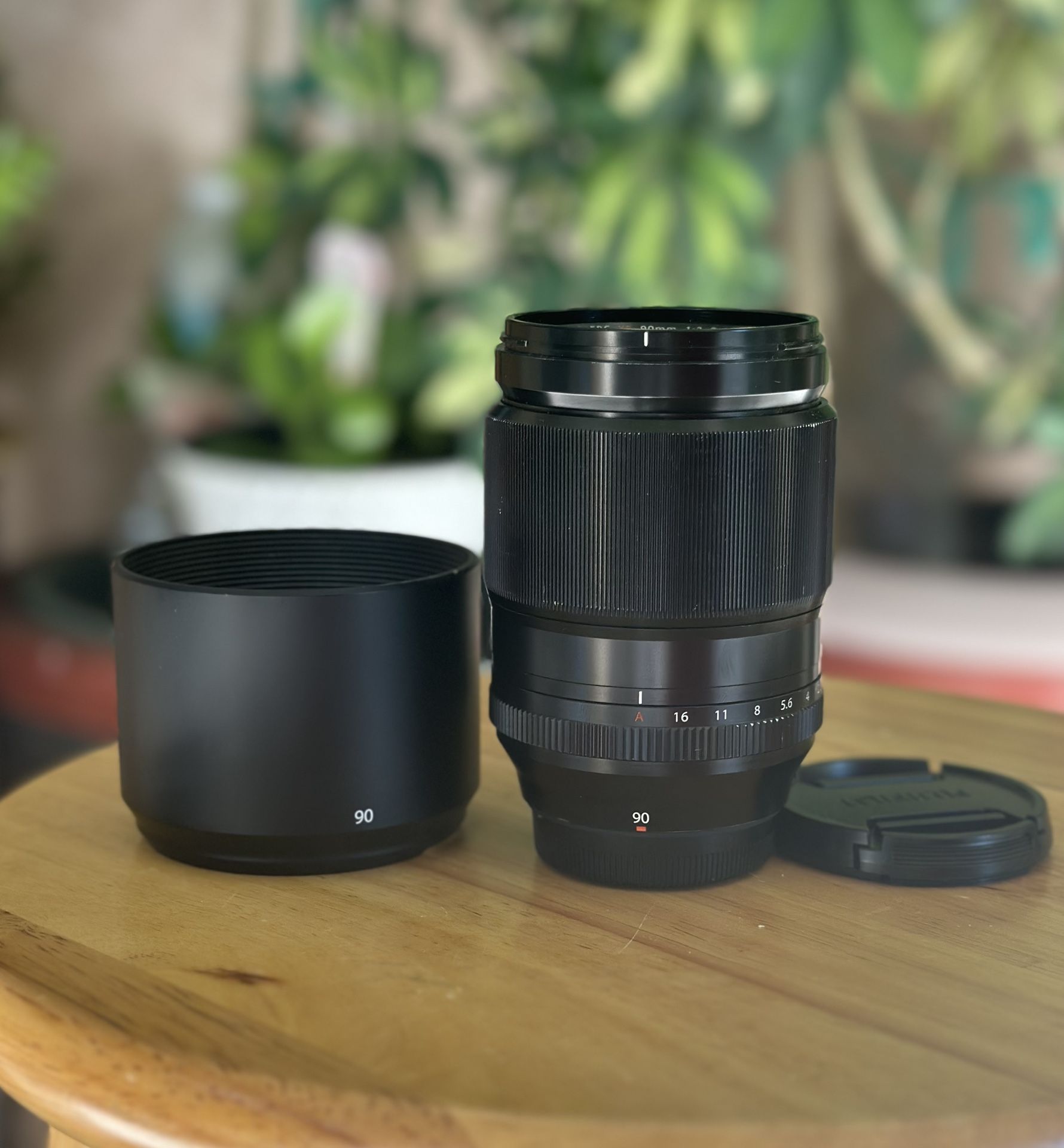 Fujifilm XF 90mm F/2 R