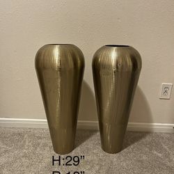 Brand new! gold floor vases set of two H:29" R:12"