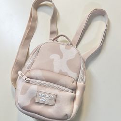 Reebok Nude Light Blush camouflage zipper lightweight small Backpack NWOT
