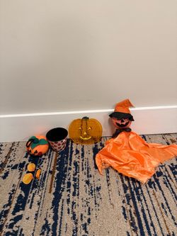 Halloween decor lot-5 count
