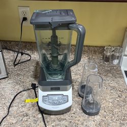 Ninja blender With Smoothie Blender & Cup