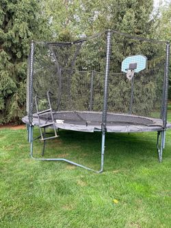 Large trampoline