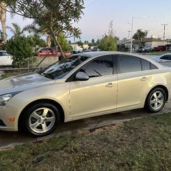 2013 Chevy Cruz Eco Clean Title !