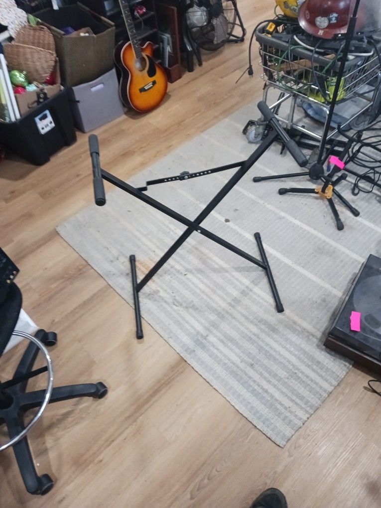 Dual Keyboard Stand